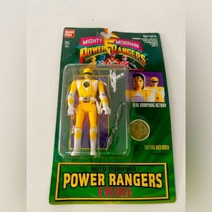 Mighty Morphin Power Rangers  yellow power ranger